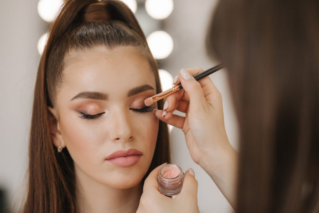 licence requirements to become a makeup artist